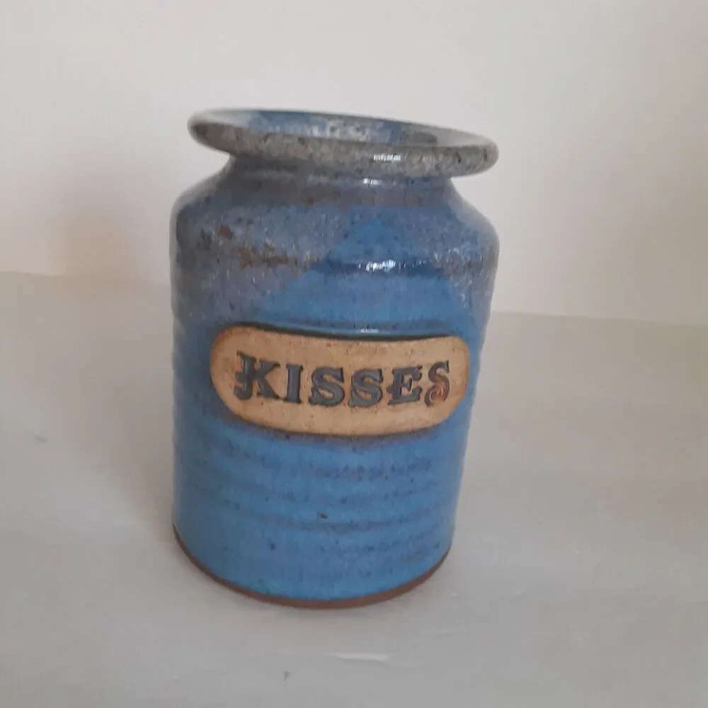 CC Pottery Kisses Jar/Vase Stoneware Charming